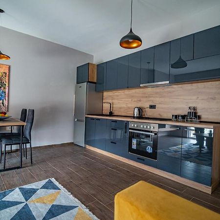 E&S Luxury Suite Apartments オフリド エクステリア 写真