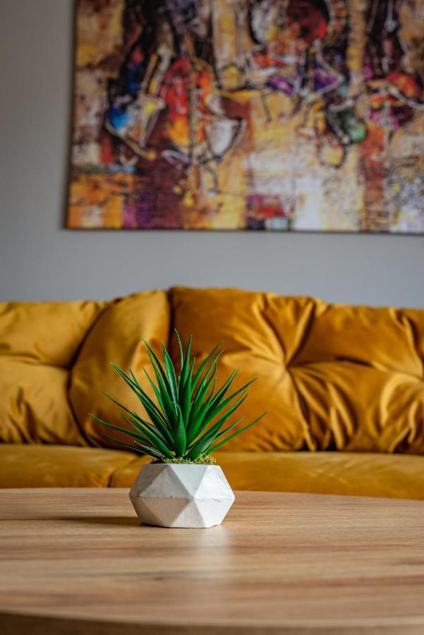 E&S Luxury Suite Apartments オフリド エクステリア 写真